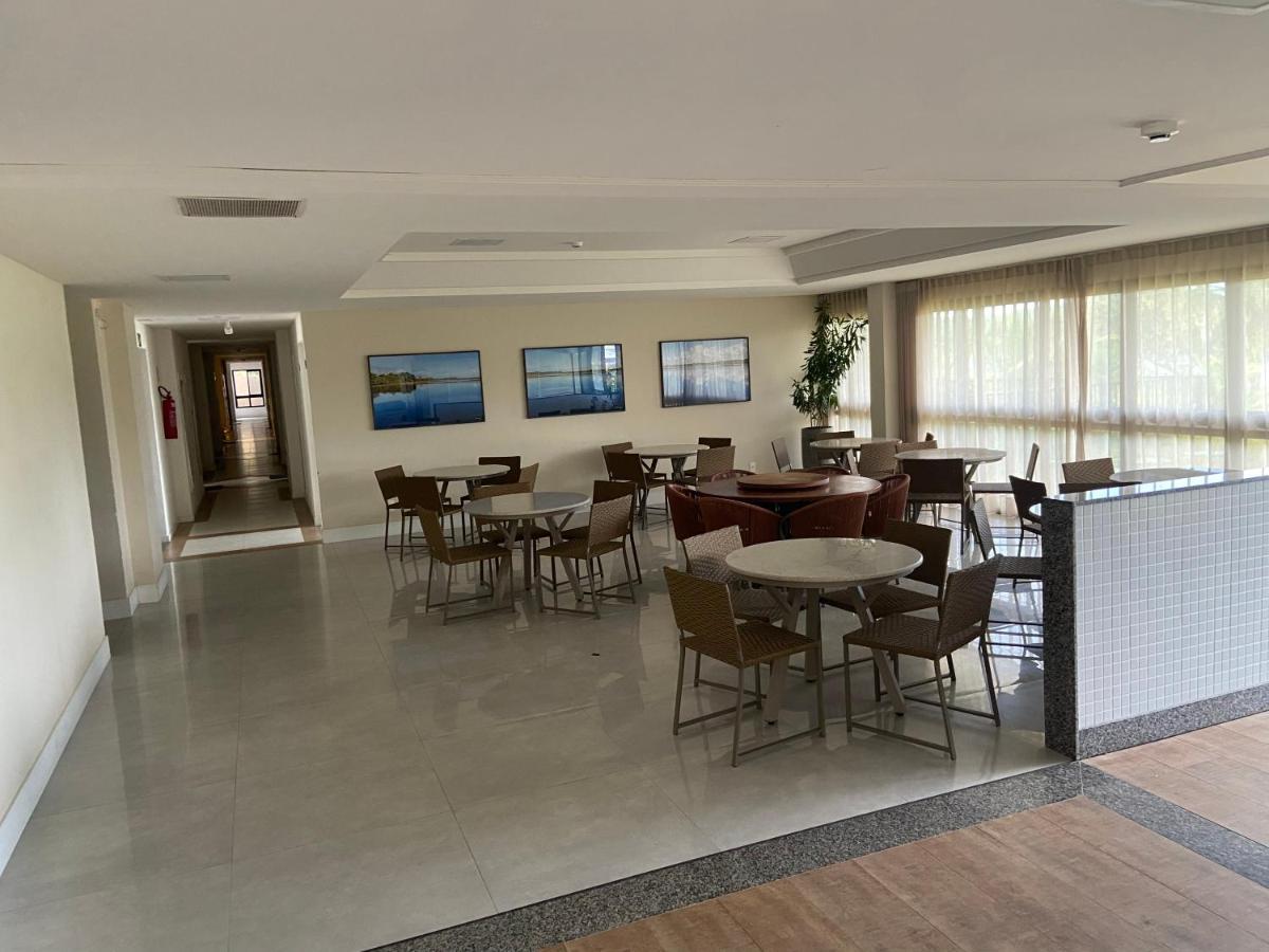 Flat Em Guarajuba Com Excelente Estrutura Appartement Buitenkant foto